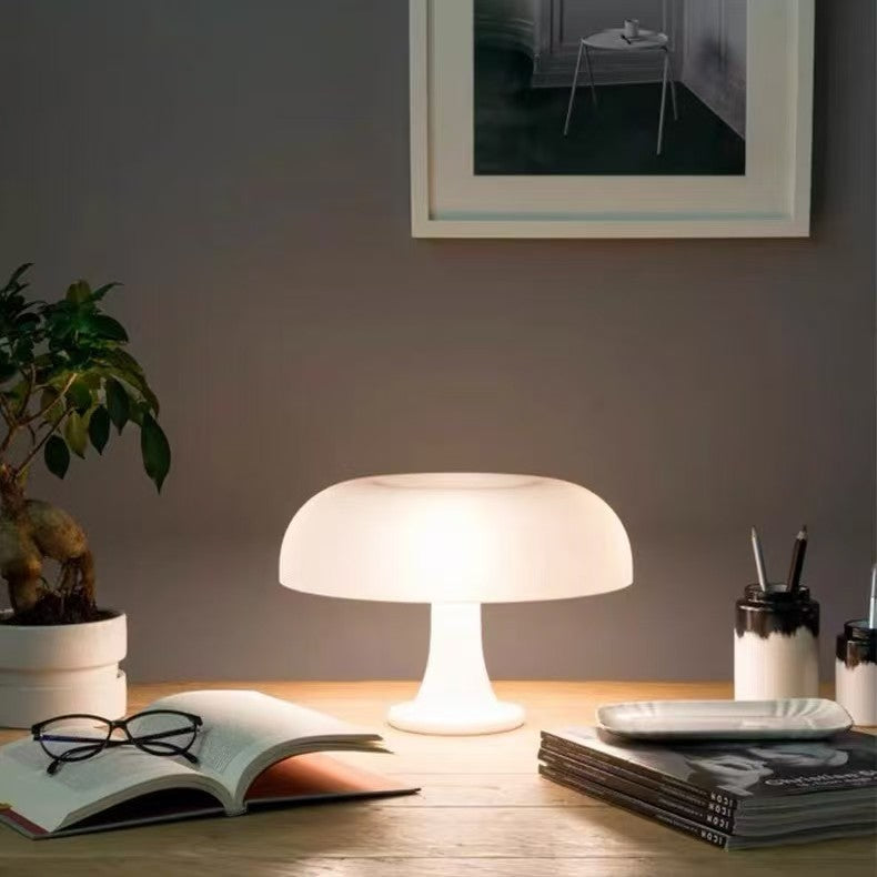 Mirea – Svamplampa med mysig belysning